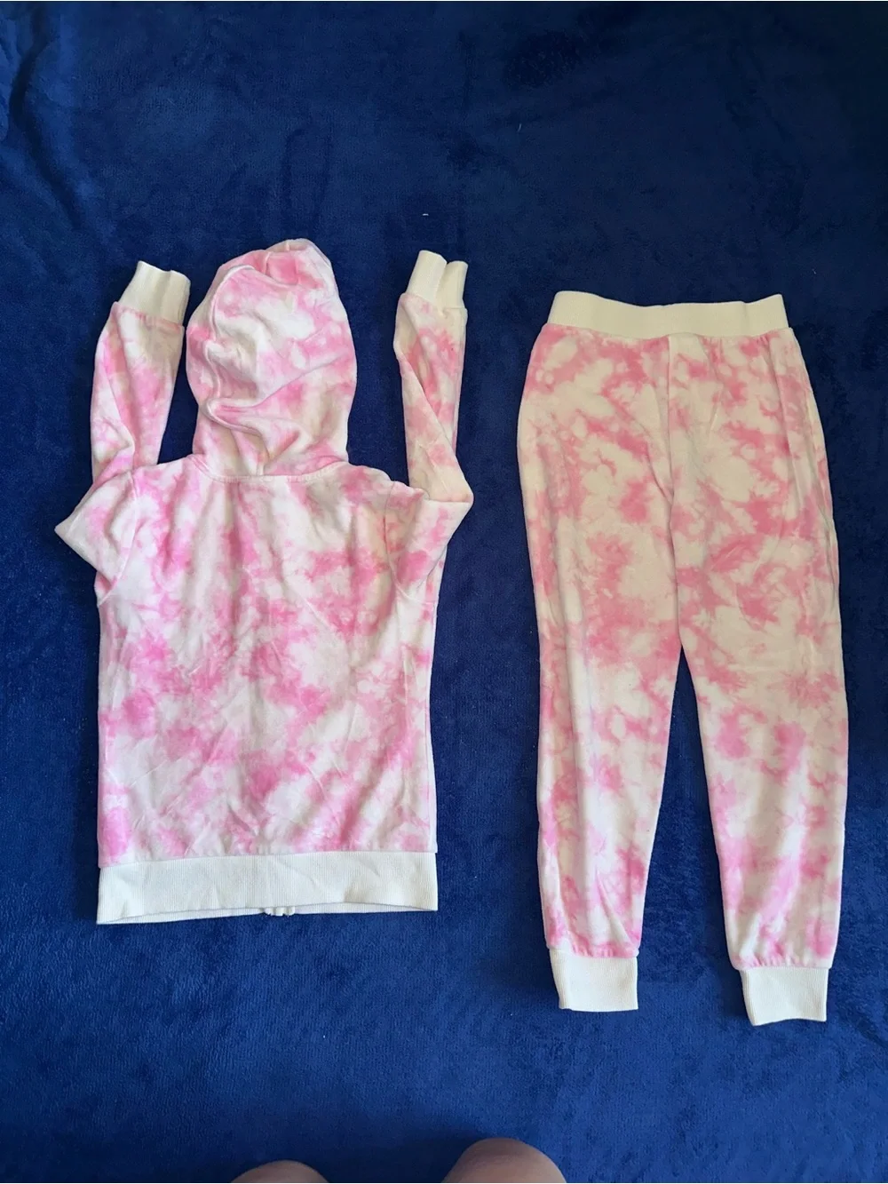 Girls Juicy Couture Pink & White Tye Dye Velour 2 Piece Tracksuit Joggers Size 7